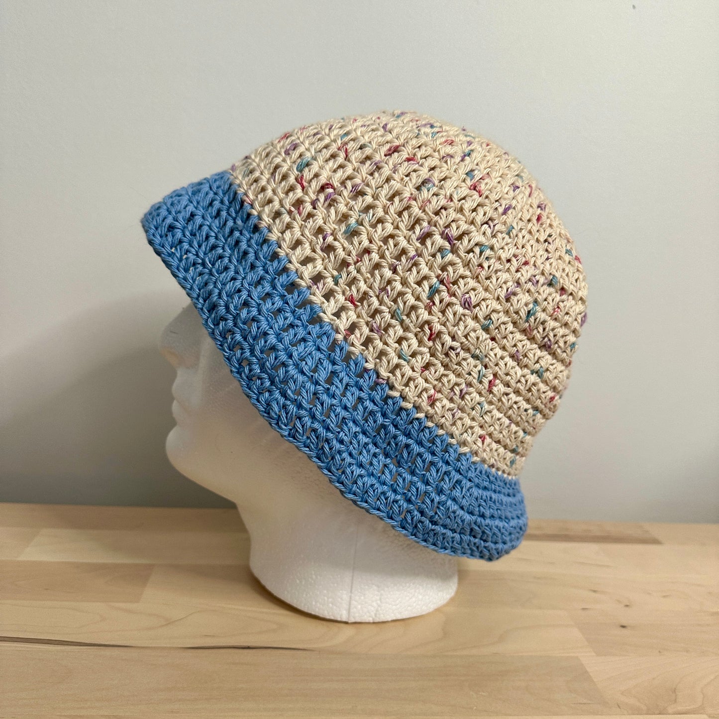 Beach Read Bucket Hat - Medium