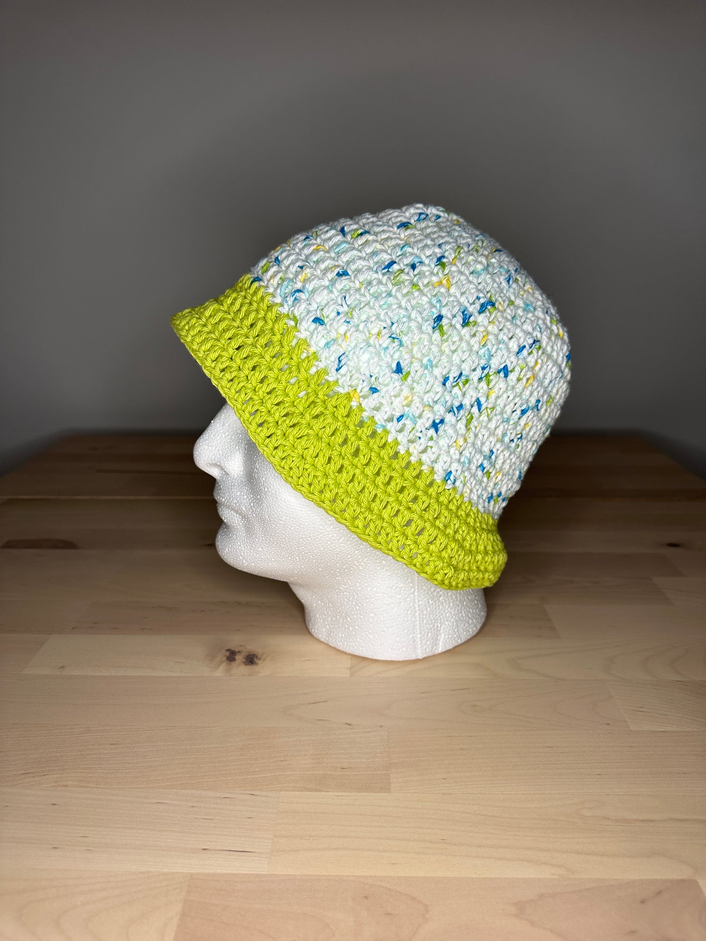 Beach Read Bucket Hat - Small
